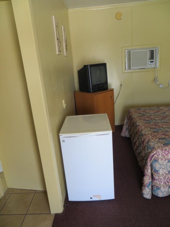 Travelers Inn Okeechobee Kamer foto