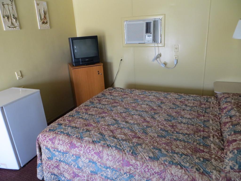 Travelers Inn Okeechobee Kamer foto