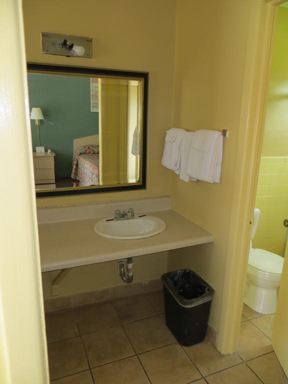 Travelers Inn Okeechobee Kamer foto