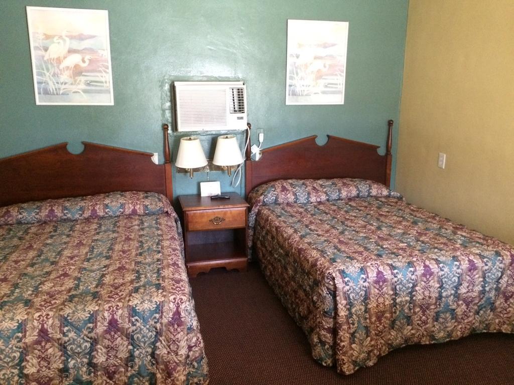 Travelers Inn Okeechobee Buitenkant foto
