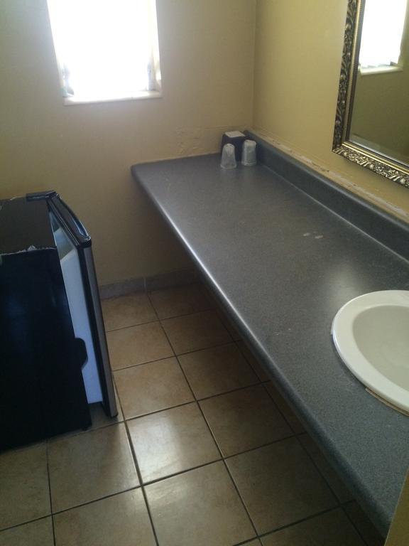 Travelers Inn Okeechobee Buitenkant foto